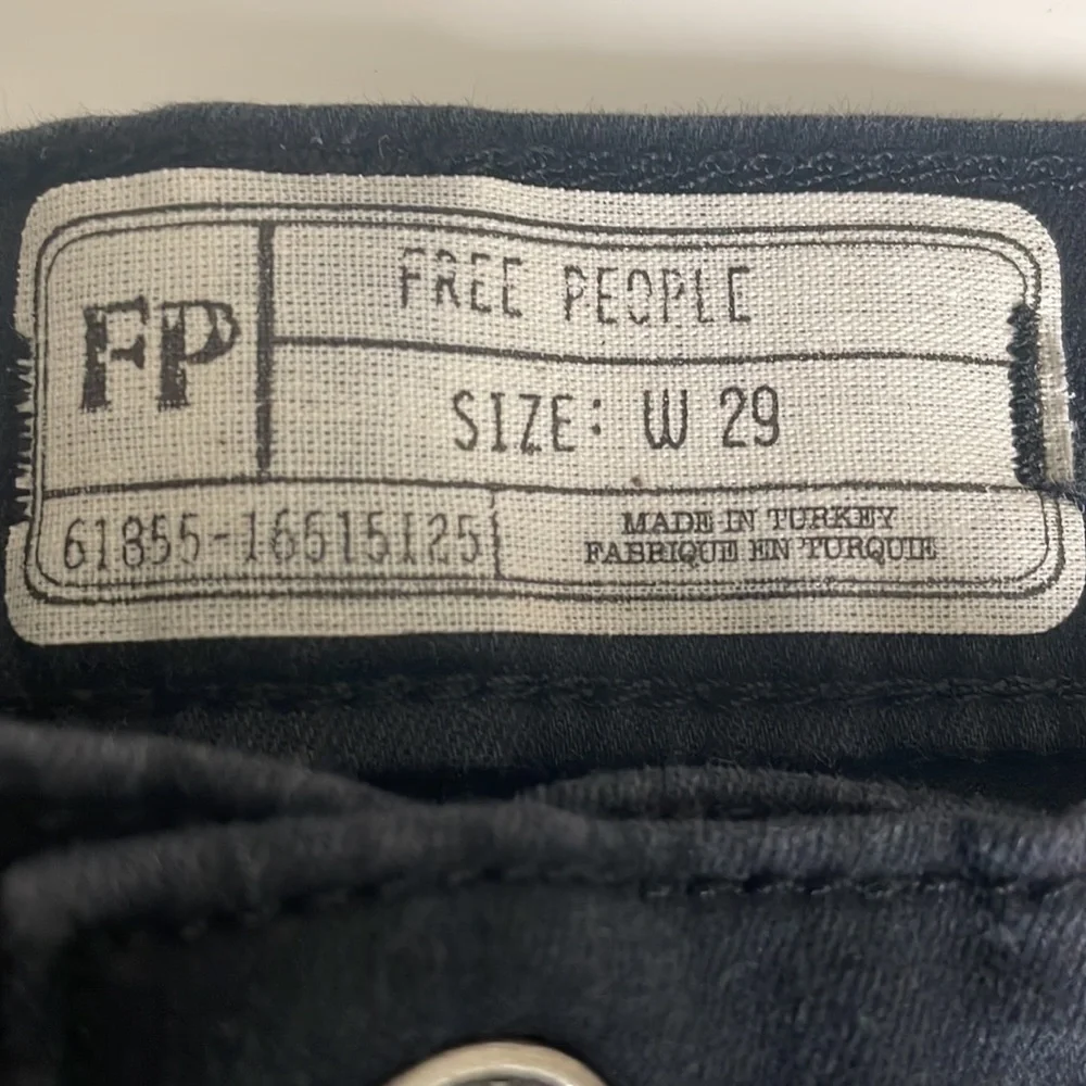 Free People Busted Knee Black Skinny Jeans- Size 29 - Picture 6 of 12